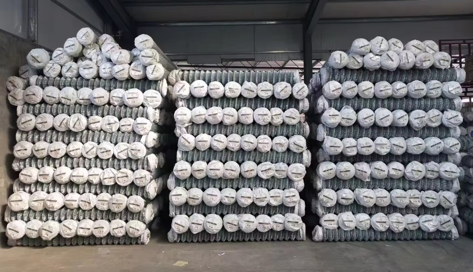 6ft 8ft Diamond Chain Link Fencing Cyclone Wire Fence Roll Aluminum Chain Link Fence