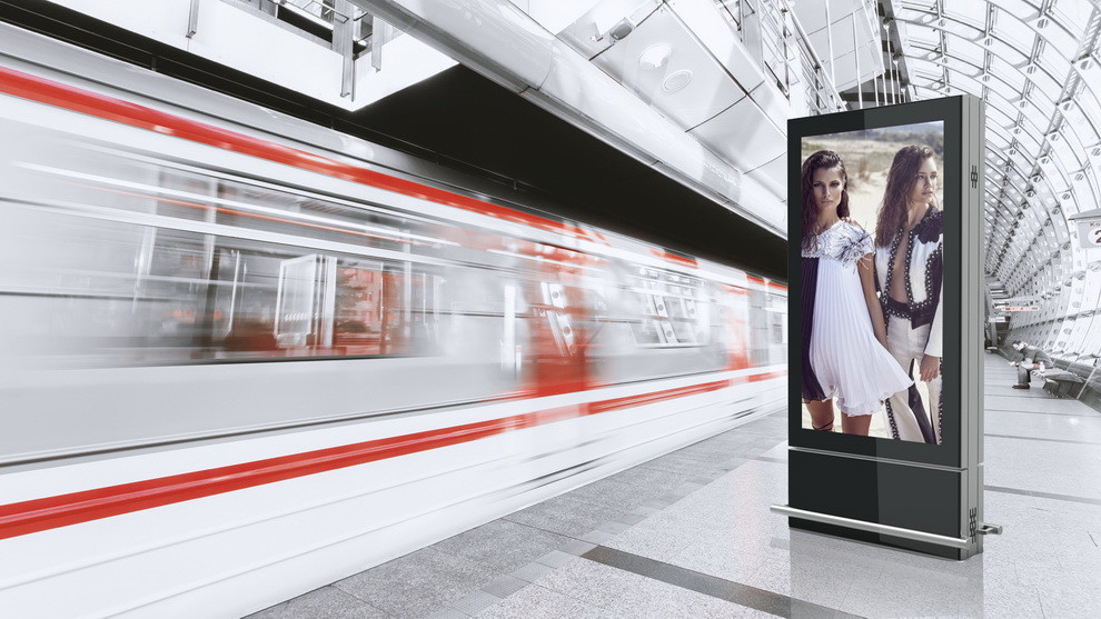 24/7 Working 500nit Digital Advertising Equipment Commercial Digital Signage