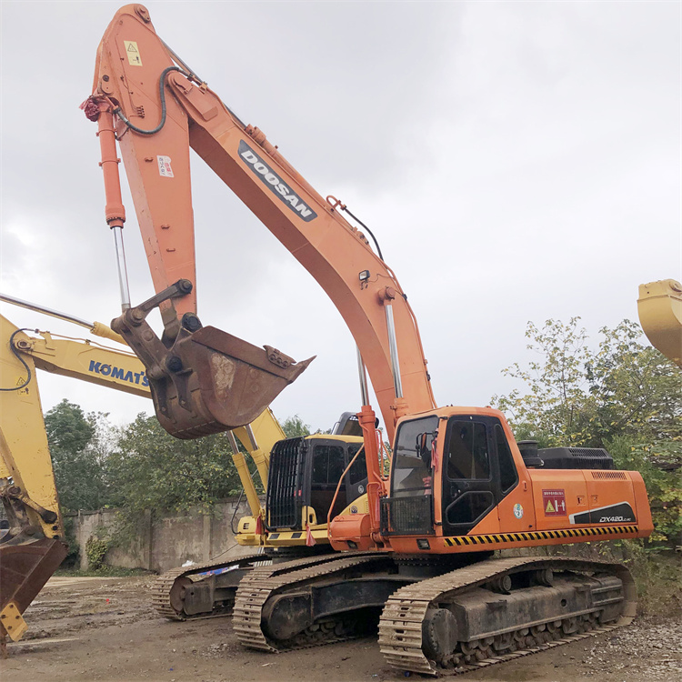 2018 Used Excavator DX420 42 Ton Crawler Chain Earth-Moving Machinery in Shanghai