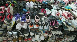 China used shoes stock shoes and used shoes 。 give in discount than wholesale