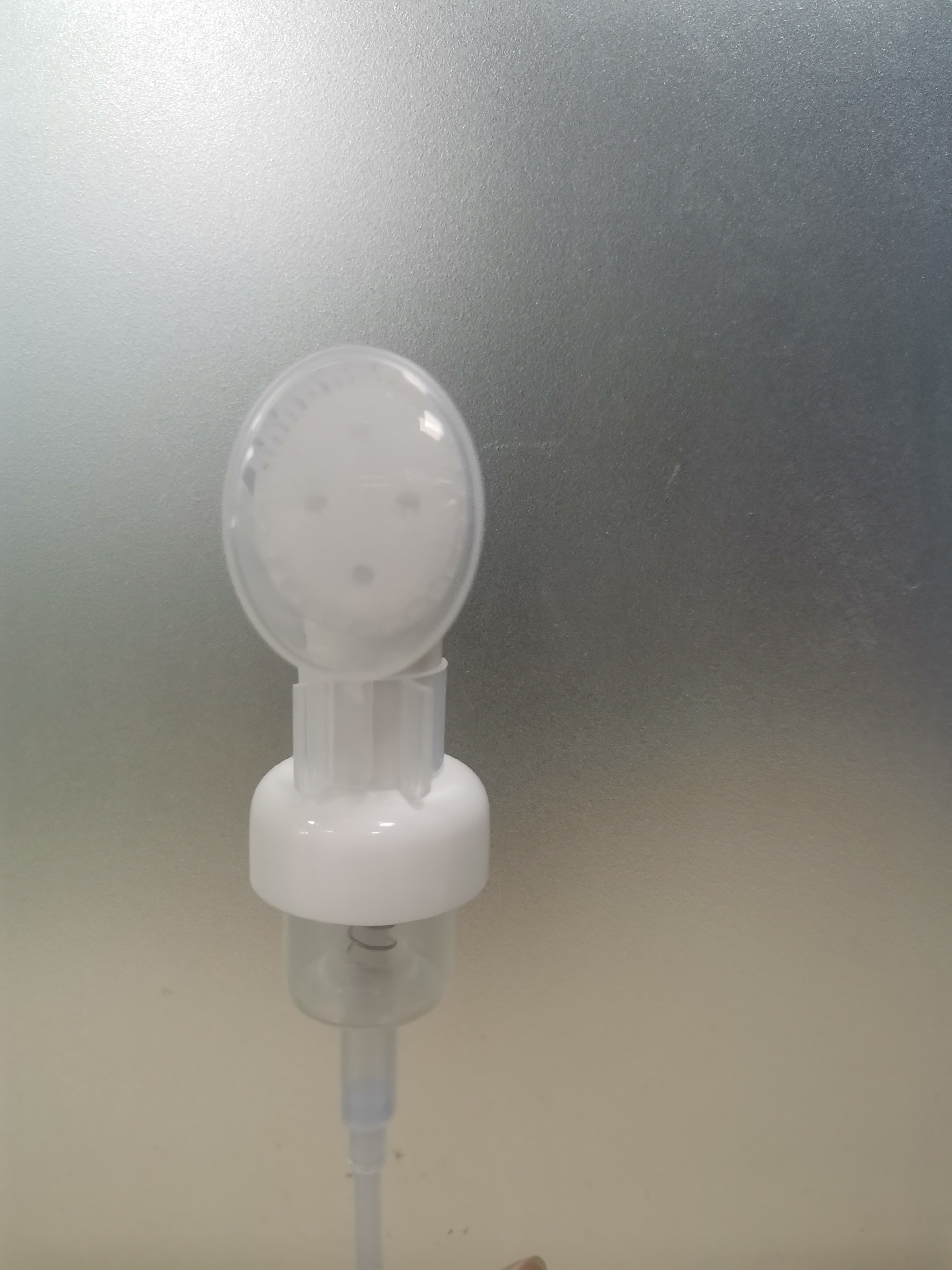 Smooth 30mm Foam Pump 0.4 CC Output Attractive Shape Modern Foam Pump Engine