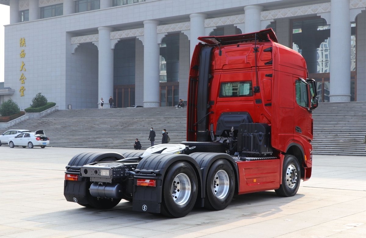 Hot Sale Shacman Truck Price X6000 New Trailer Head Truck Tractor Trucks