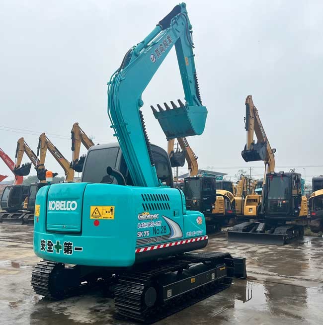 Mini Excavator Used Kobelco SK75 Crawl Excavator 0.4m3 Bucket Capacity