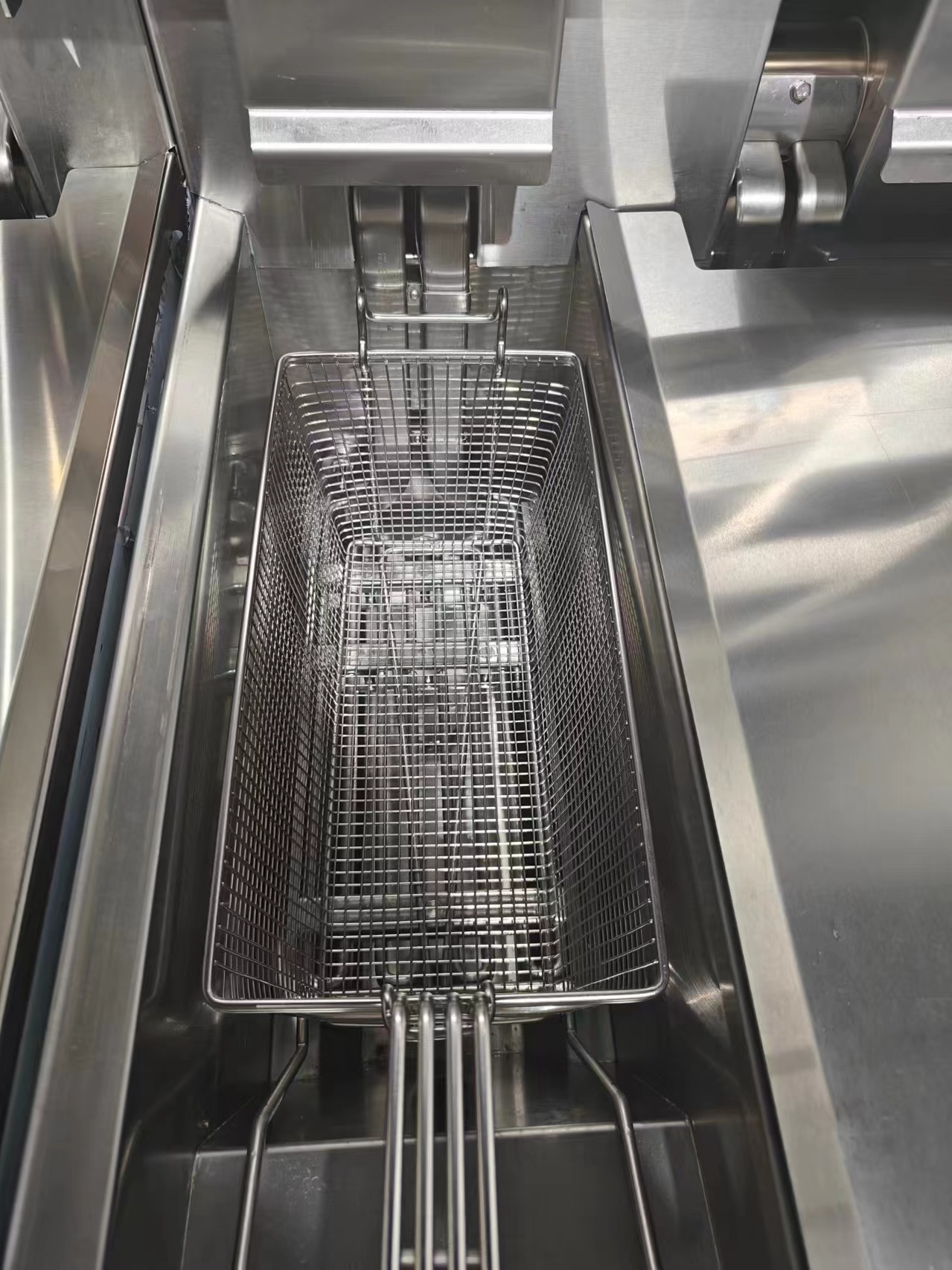 Auto Lift Two Pots Two Baskets 13L*2 Capacity With Oil Filtration Electric Chips Oil Open Fryer