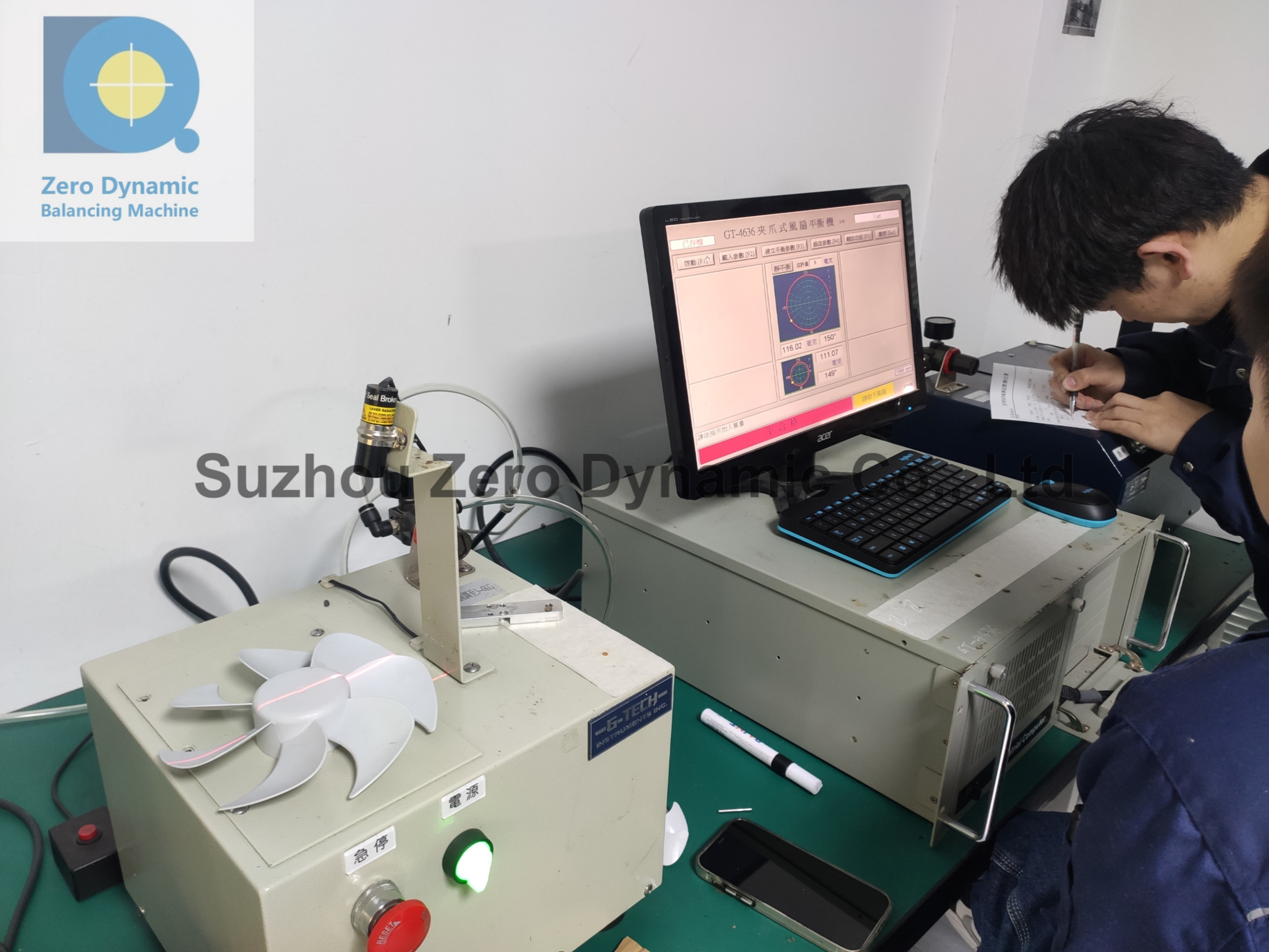 High Precision Fan Blade Balancing Machine , Blower Impeller Gripper Balancing Machine