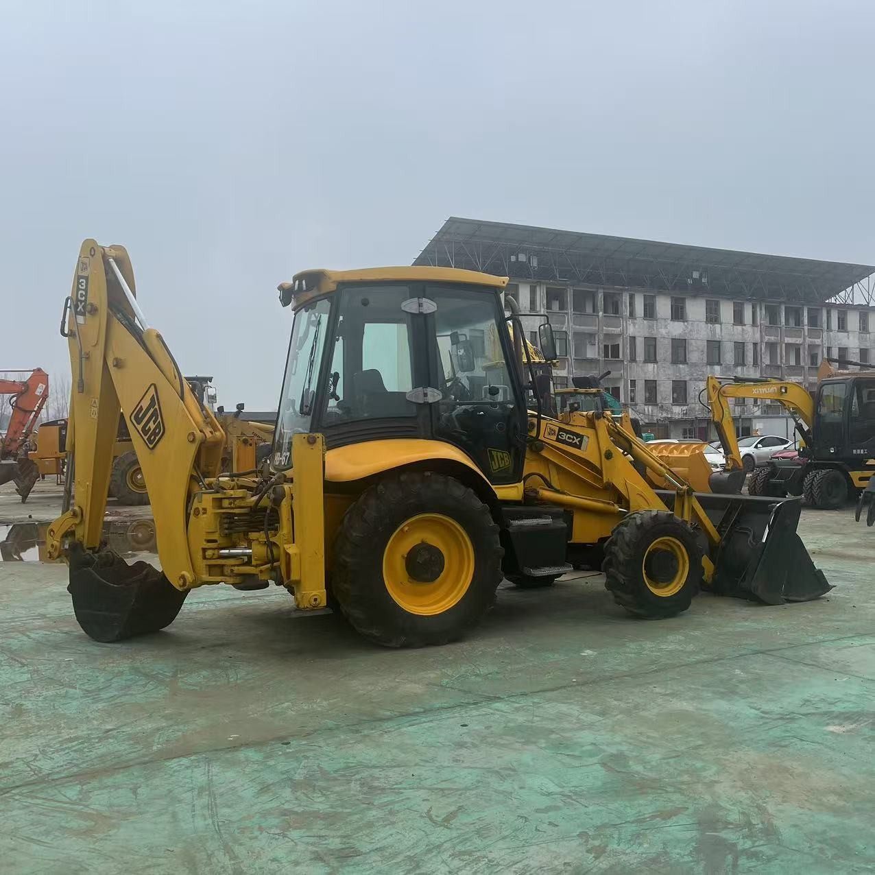 7 Ton Used JCB 3CX Backhoe Loader Wheel Type Secondhand Earth Moving Machine