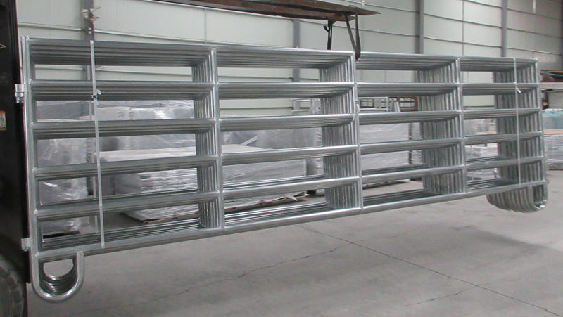 USA Hot Selling 12 Ft Heavy Duty Livestock Panel Fence / Horse Corral Panels