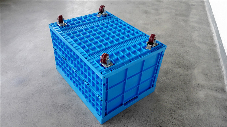 750*580mm Larger Plastic Collapsible Logistics Containers With Casters Convenient