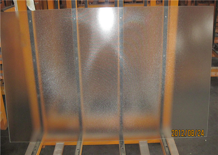 Patterned Textured Low Iron Tempered Solar Glass 3.2mm 4 mm Thickness For Solar Panels