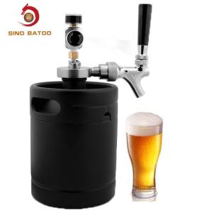 China Homebrew 64oz CO2 Mini Keg Dispenser , Matte Black Coated Mini Keg Growler Dispenser wholesale