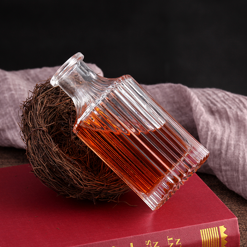 Glass Bottle for Fruit Juice Customized by Glass Bottle to Meet Your Specific Needs