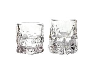 China Transparent 260ml 95mm Square Crystal Whiskey Glasses Butterfly Embossed wholesale