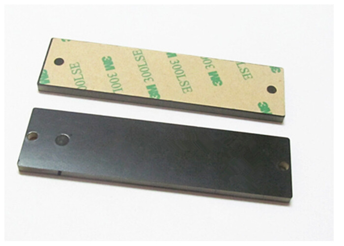 Black High Reliability UHF RFID Tags Long Distance With Metal Surface