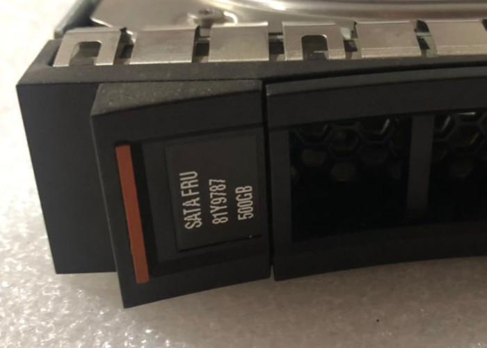81Y9786 500G IBM Hard Disk 7.2K SATA 3.5 Inch M4 81Y9788 12 Months Warranty
