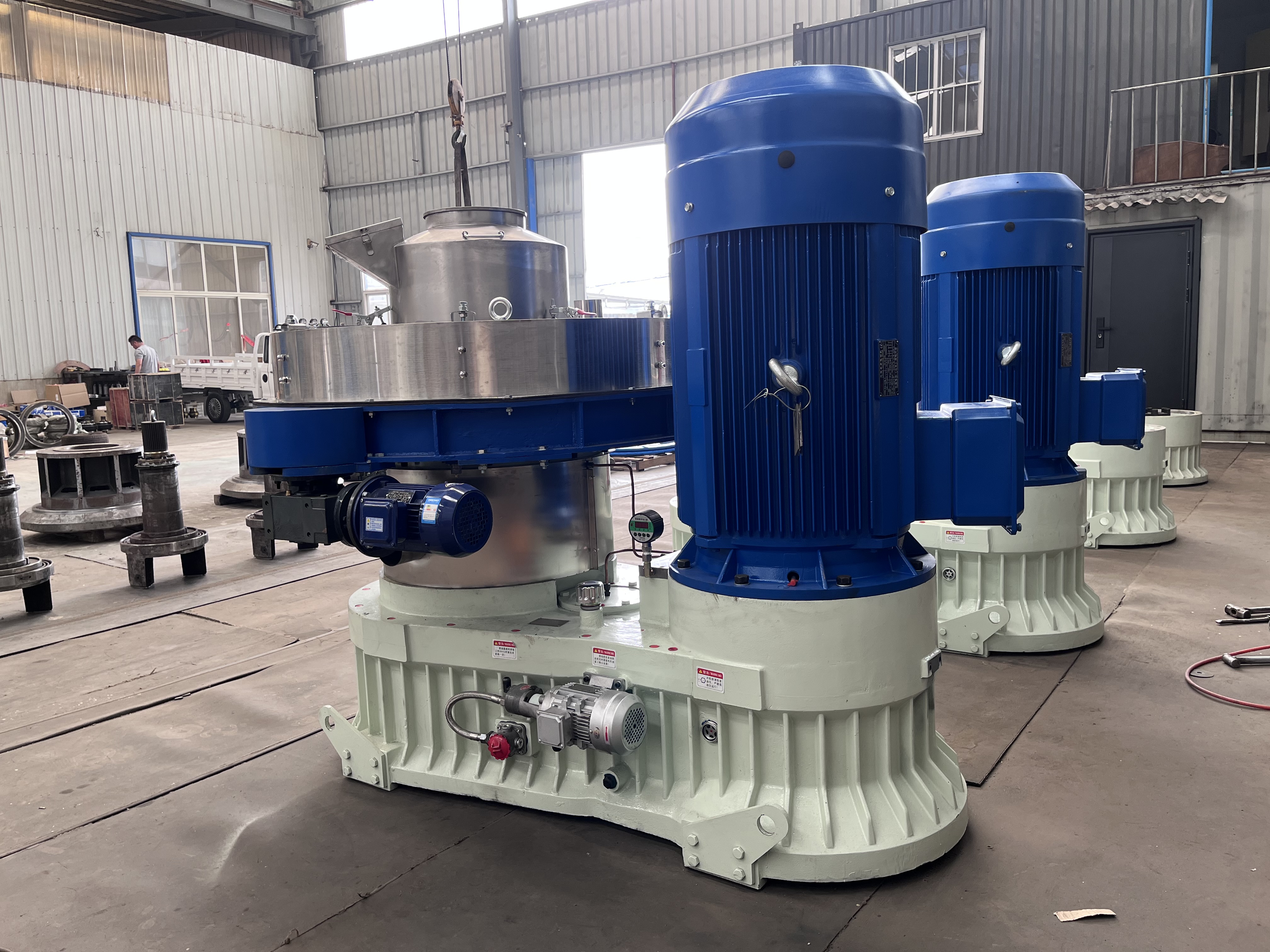 132kw Wood Pellet Making Machine 380V 50HZ Grease Pump Biomass Pellet Maker