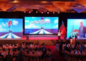 China Indoor Led Video Curtain Rental 12.5 Pixel Pitch wholesale