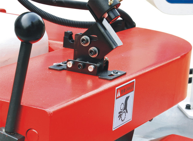 Custom Industrial Rip Saw , Wood Ripping Machine Double Anti - Kickback Finger Protection