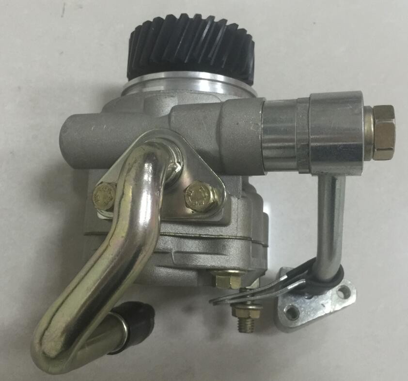 4JK1 4JJ1 Steering Pump 8979466980 Isuzu TFR TFS DMAX Pickup Power Steering Pump 29 Teeth Gear Long Oil Pipe