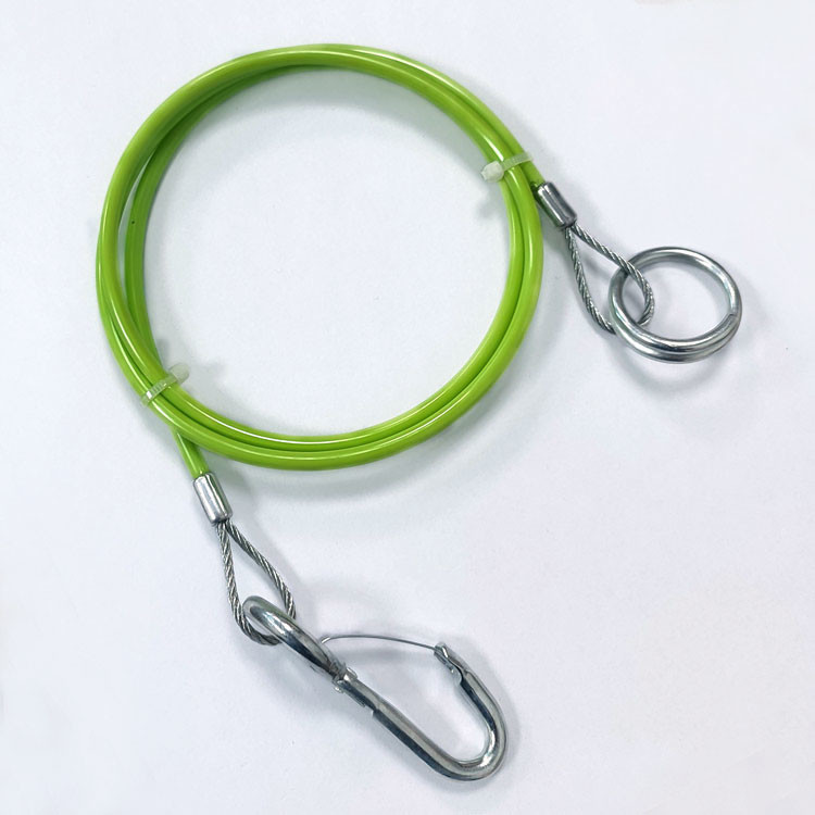 Nylon Coated Colorful 4mm Stainless Steel Wire Rope With Eyelets And Safety Hook