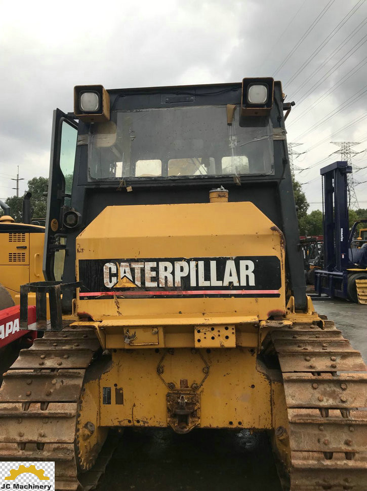 Heavy Duty Used Cat Bulldozer D6G From Working Site 7 Track Rollers