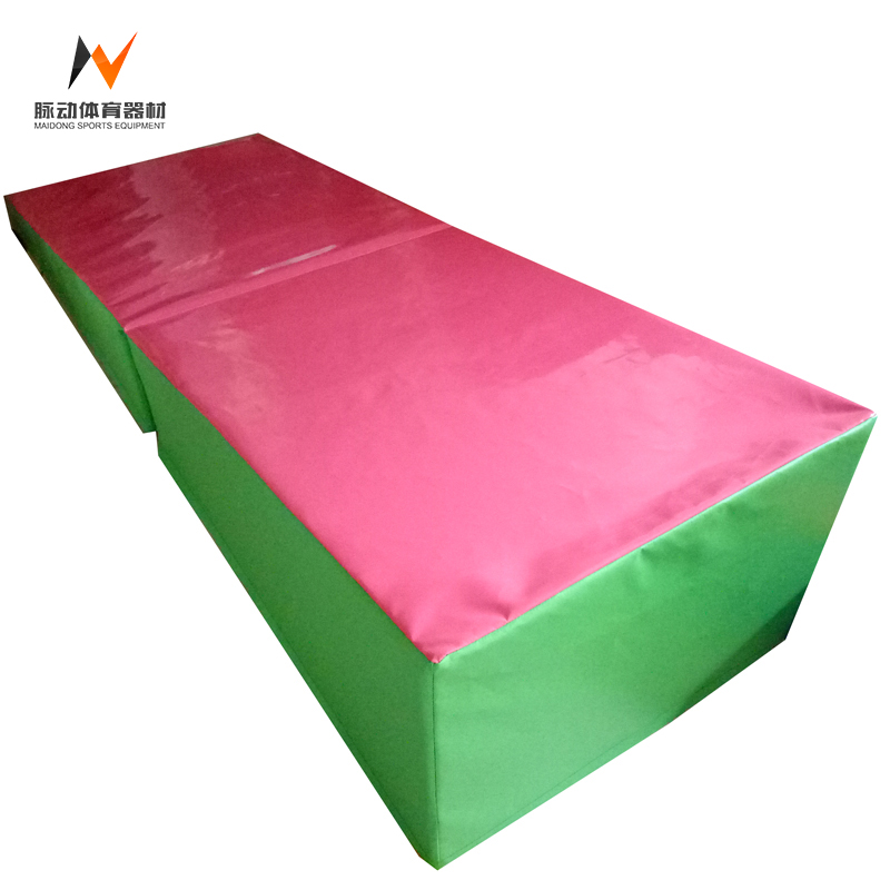 Gymnastics Aerobics Tumbling Wedge Folding Incline Mat for Exercise and Training