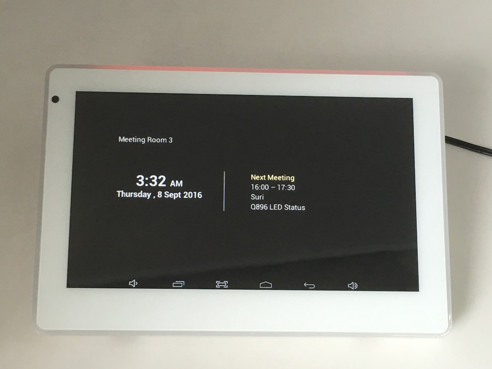 7 Inch IPS Screen Wall Flush Mount Tablet Button Free PoE powered LED Indicating Bar