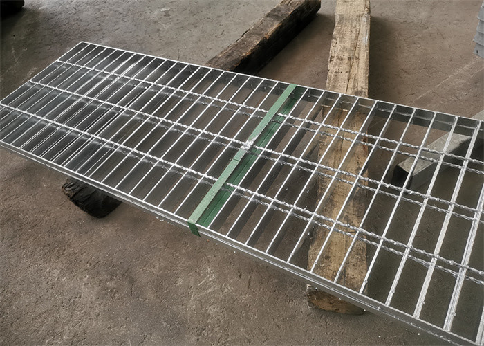 Light Structure Galvanized Steel Grate Panels Ditch Cover Plate For Schools