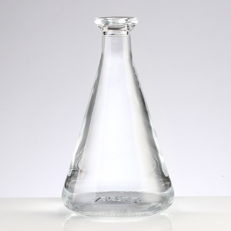 Beverage Packaging Triangle Glass Bottle with Hot Stamping and Customized Printing