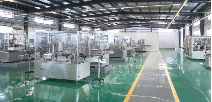 YG24/12 Automatic Liquid Filling And Capping Labeling Integrated Machine