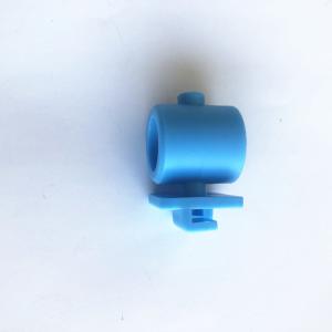China Insulator of electric fence Electric fencing insulator IST017 for 12mm electric fence post wholesale