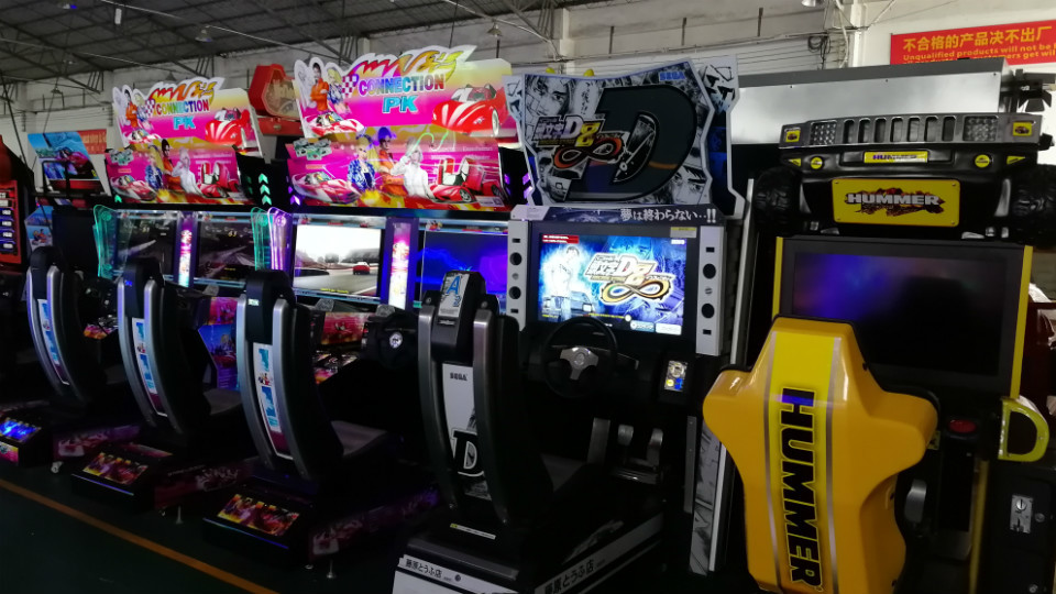 32 LCD Twins Arcade Car Game Machine , 1 - 2 Players Money Arcade Machines