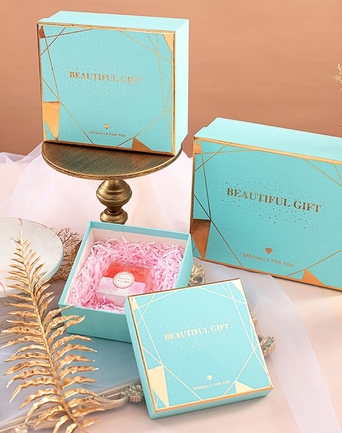Hot Stamping Lift-Off Lid Rigid Paper Box For Gift Set Packing