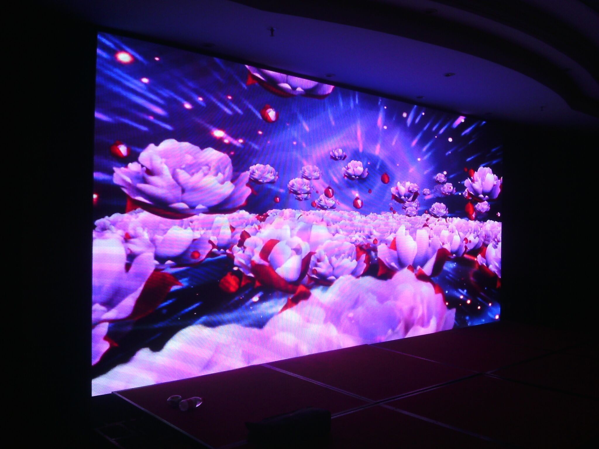 P16 P20 Indoor LED Video Wall Easy Operation 900 - 1100nits Brightness