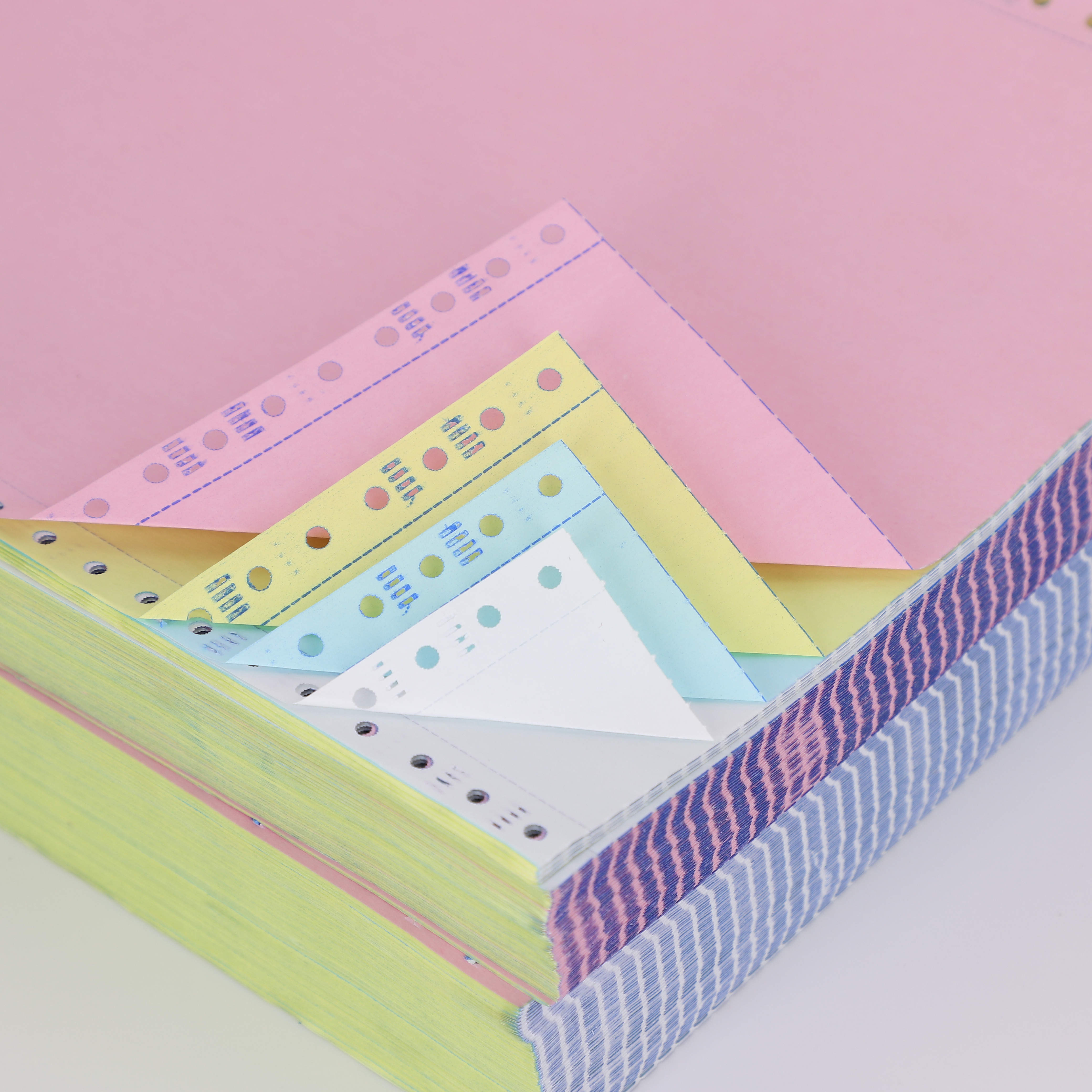 6000m 12000m NCR Paper Smooth Surface Non Carbon Copy Paper