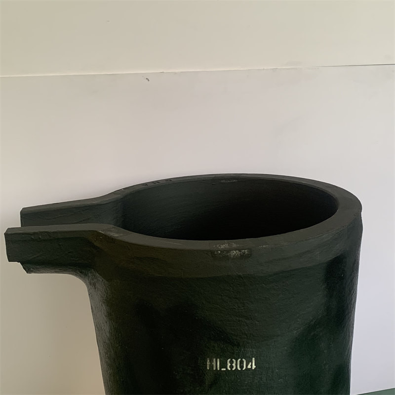 Metal Saving Crucible With Pouring Nozzle Metal Melting Silicon Carbide Graphite Crucible