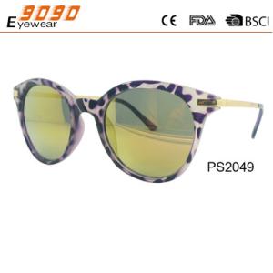 China Newest Style 2017 plastic Fashionable Sunglasses ,UV 400 Protection Lens wholesale