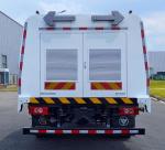 Green Energy Guardrail Cleaning Truck High Precision With Satellite Positioning