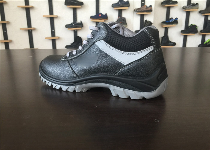 Black High Ankle Safety Boots , Slip On Steel Toe Work Boots Easy Cleaning