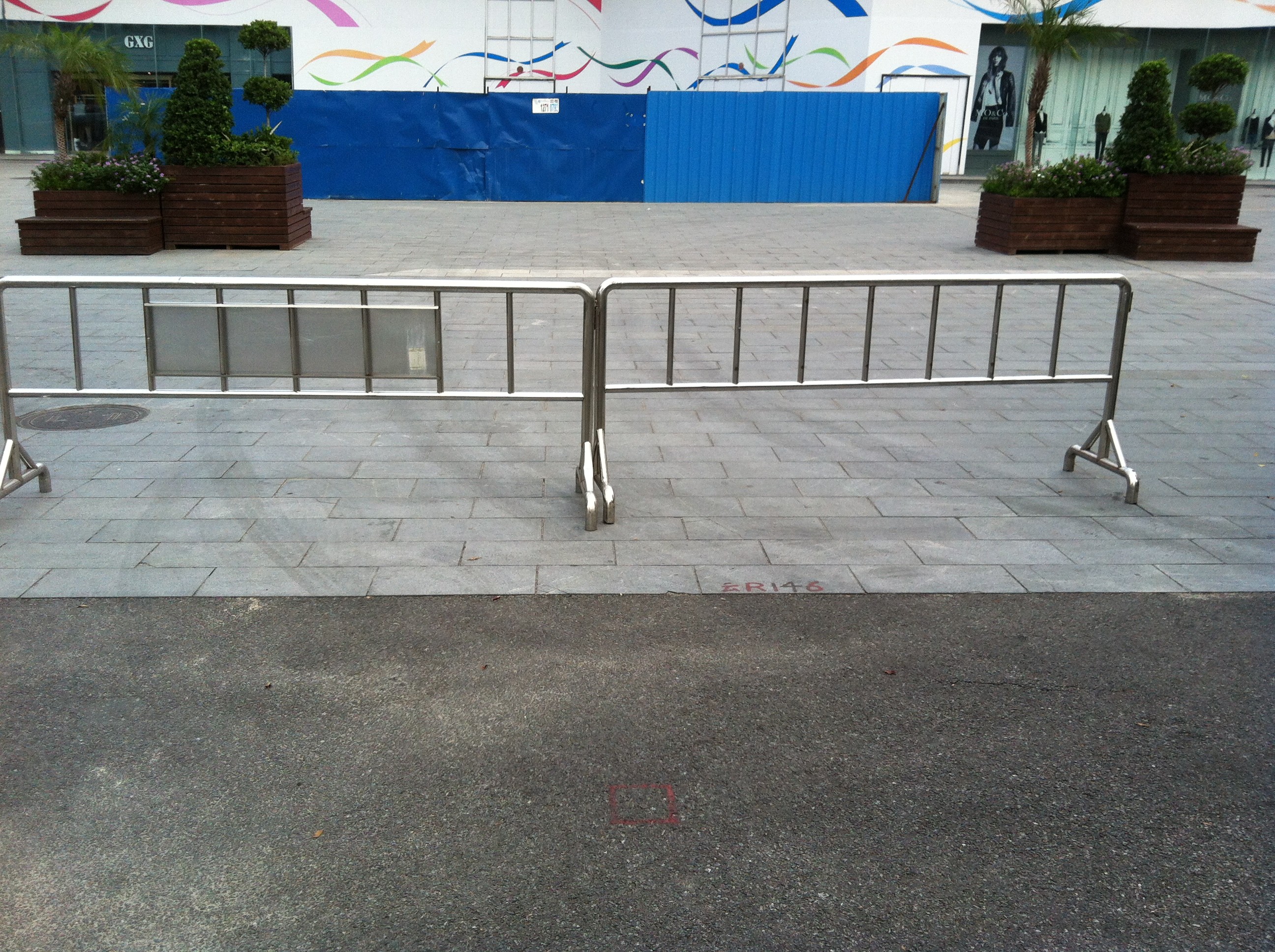 Hot Dipped Galvanized Crowd Control Barriers Smart Design, Crowd Control Barricade