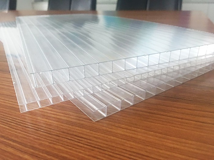 Hydroponic System for Aquaponics in Multi-Span Agricultural Greenhouse