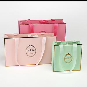 China 250gsm Paper Gift Bags With Handles Hot Stamping Retail Green Bags With Gold Rim​ wholesale