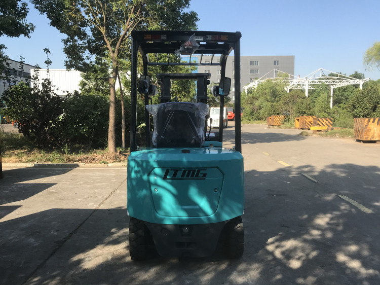 Ltmg 4 Wheel Electric Forklift Truck Low Running Cost With LED Lamp And 450ah Battery