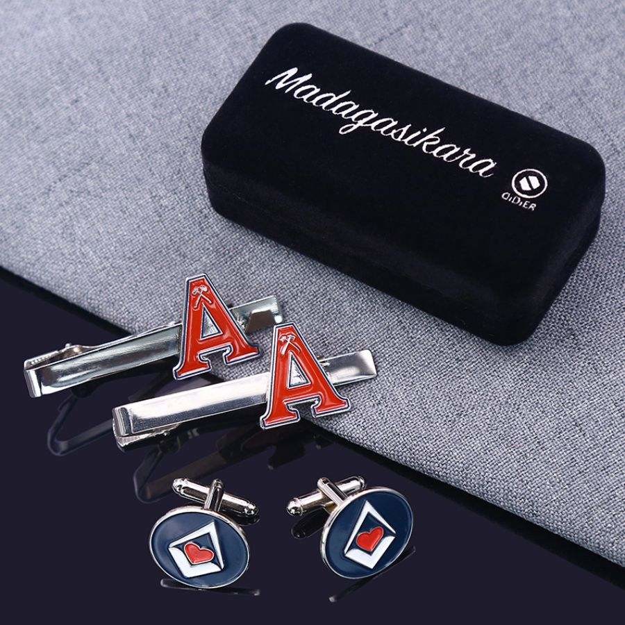 Zinc Alloy Brass Cufflink And Tie Bar Set With Custom Logo
