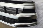 Toyota New Hilux Revo 2015 2016 OE Spare Parts Front Grille Chromed And Black