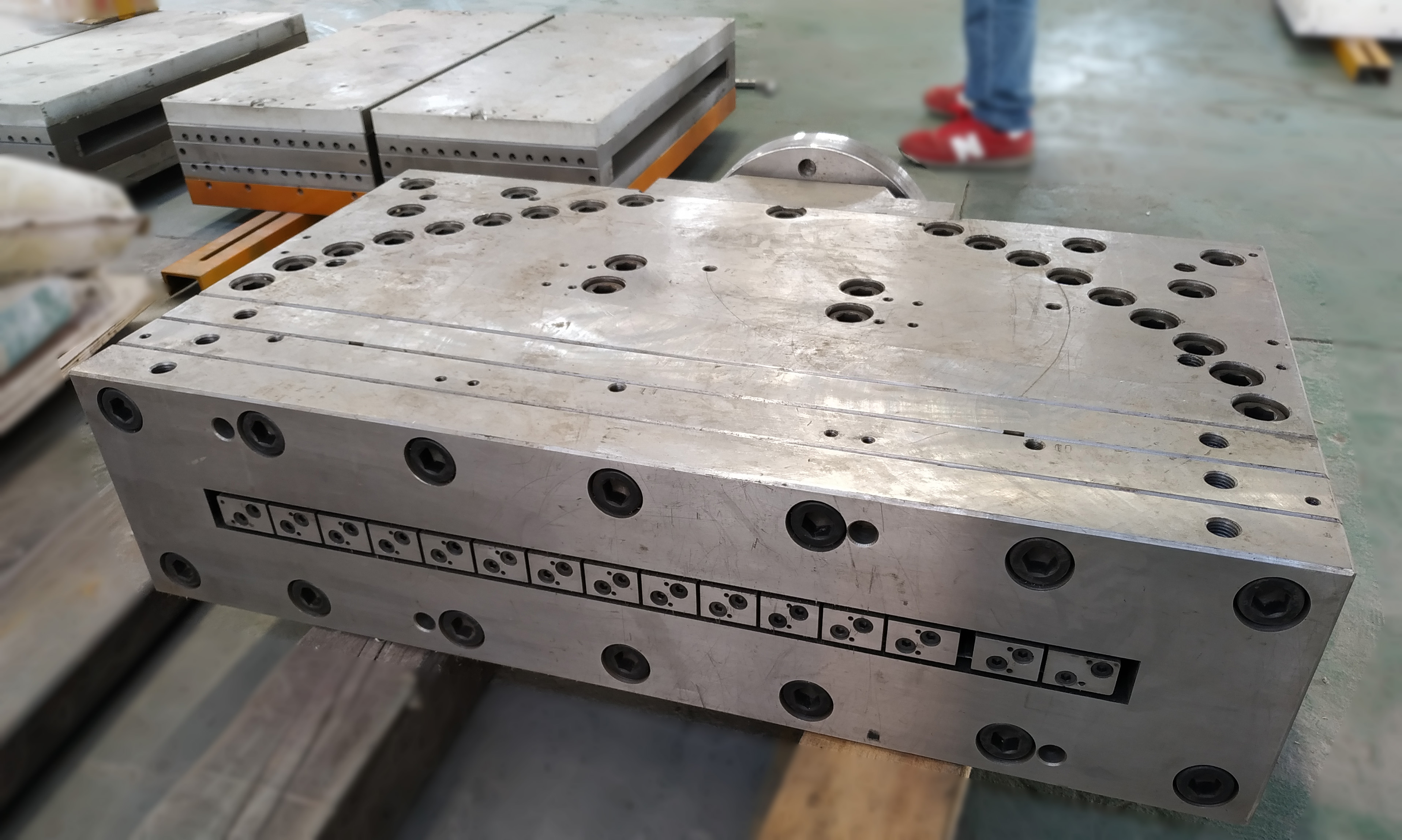 WPC Door Production Line/ PVC Wood and Plastic Composite Door Panel Production Making Machine /WPC Door Extrusion Line Supplier