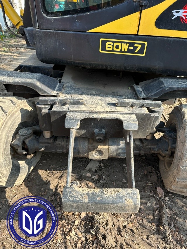 R60w-7 6 Ton Used Hyundai Excavator And Enhanced Stability Control