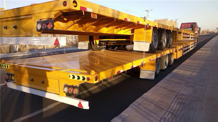 Painting Finish 40ft Container Flatbed Trailer with 2.5mm Chequer Plate Floor and Design
