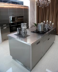 China 2021 NEW Design 304 Stainless Steel Modern Modular Kitchen Cabinet wholesale