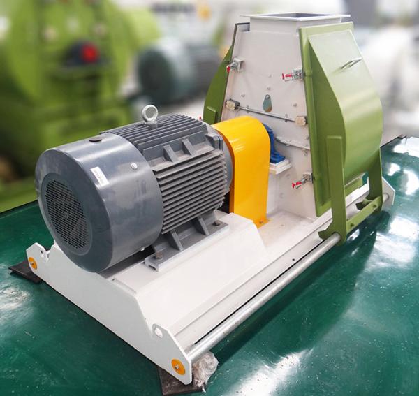 Wood Crusher Hammer Mill Machine , Fine Sawdust Making Machine in Wood Pellet