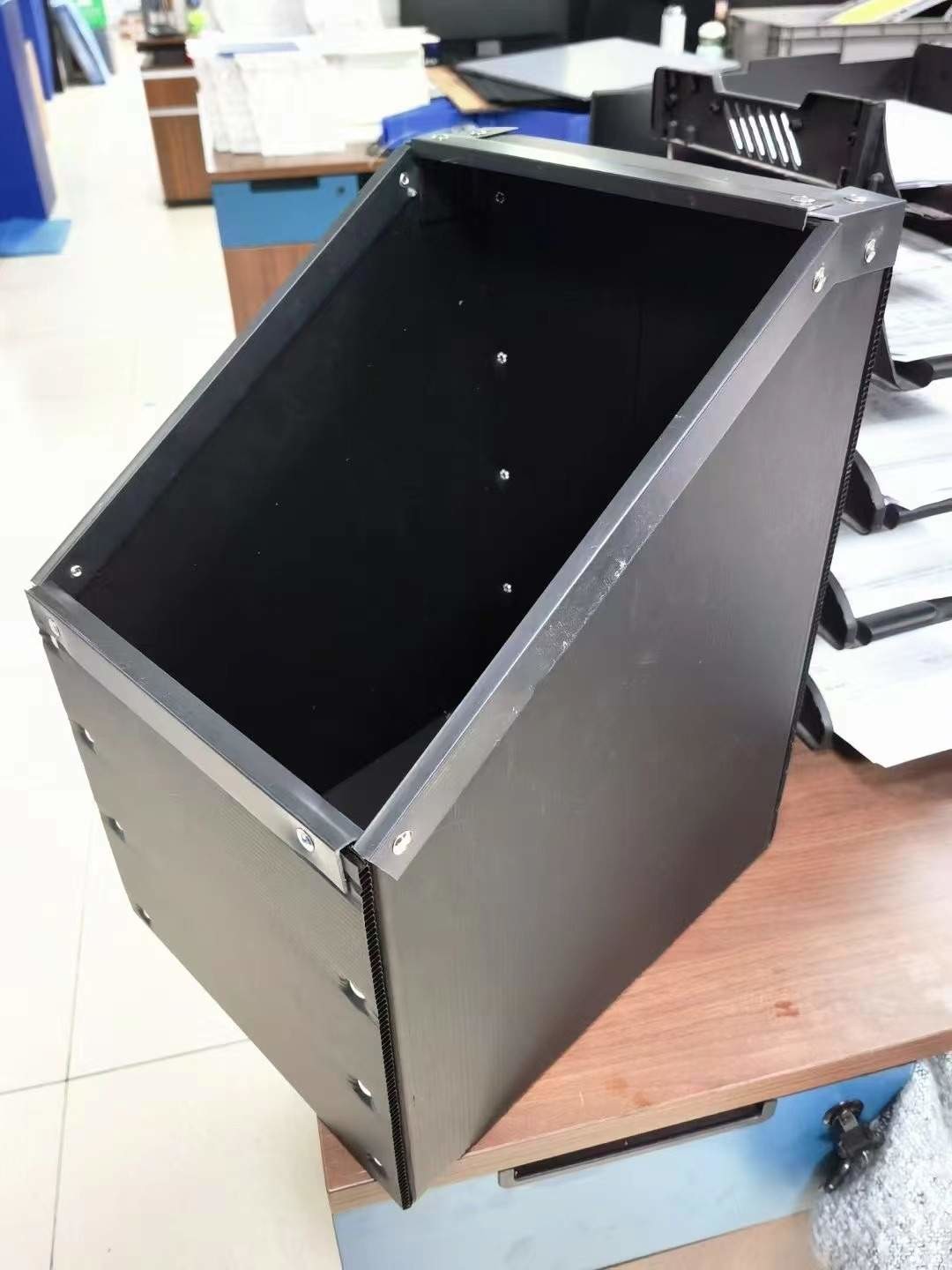 Plastic Warehouse Storage Containers Various Sizes Warehouse Storage Box Eco Friendly